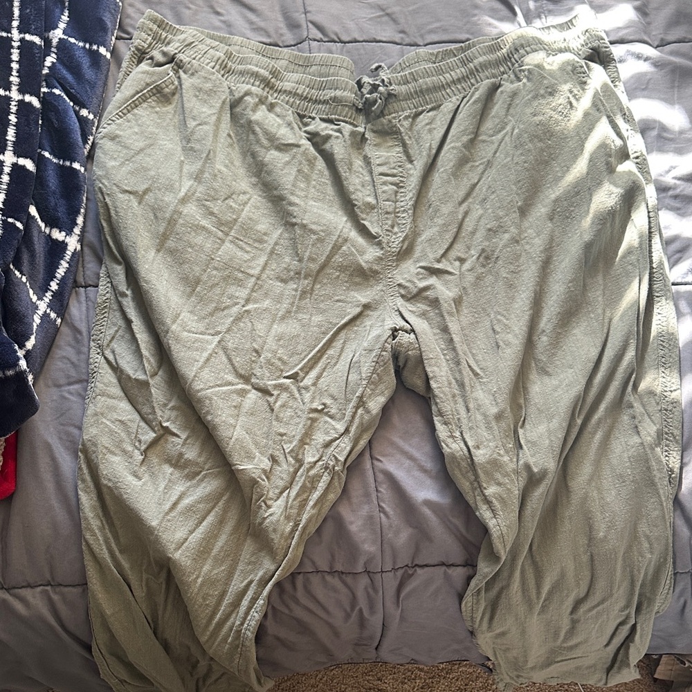 Fashion Nova Men's Sage Joggers